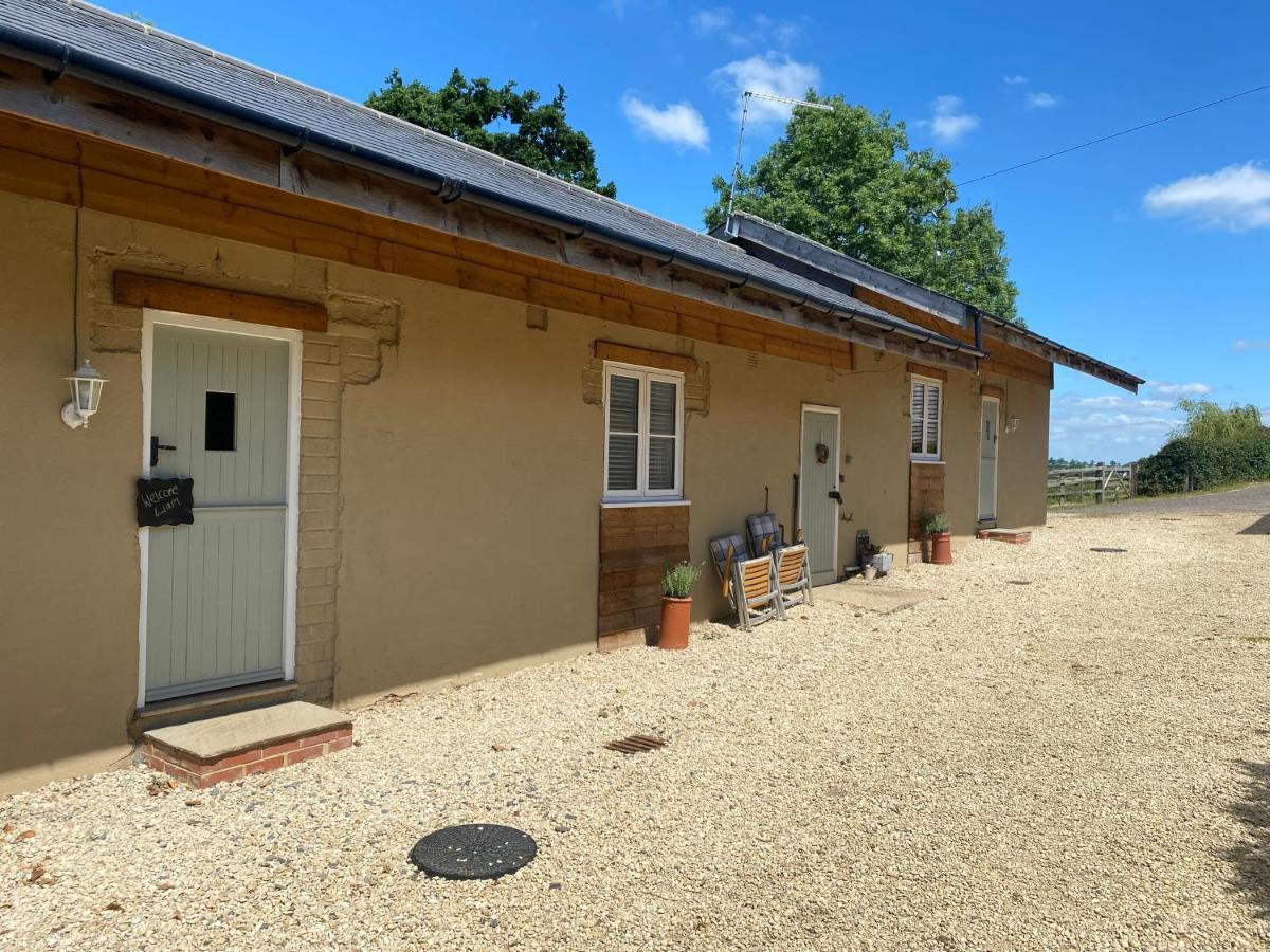 Spring Hill Cottages Towcester Exterior foto